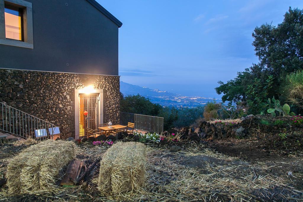 Ecoagriturismo Notti Stellate Etna Mare Villa Маскали Екстериор снимка